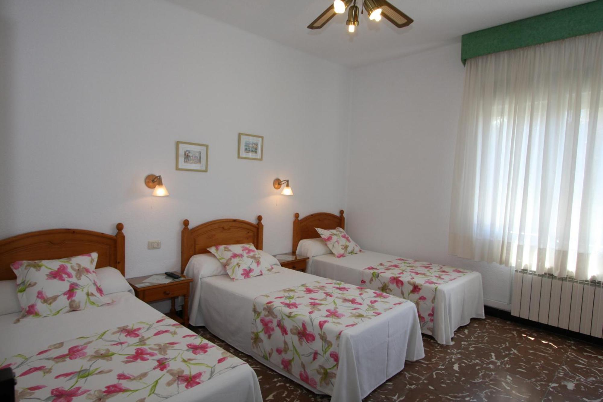 Hotel Sol Беникарло Номер фото